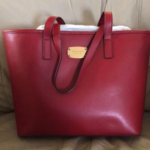 🌹AUTHENTIC!!🌹MICHAEL KORS Red Leather Tote